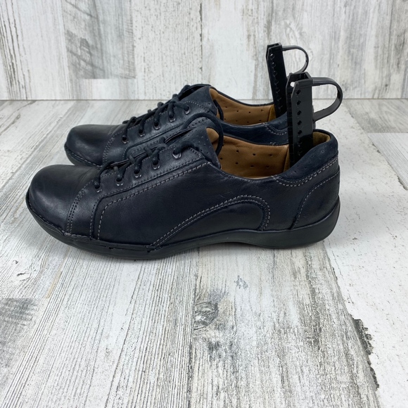 CLARKS unstructured size 7 - Picture 3 of 6